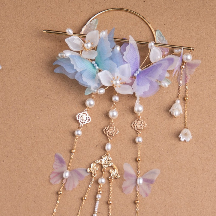 Melody Hanfu Hairpin - Enhance your Hanfu ensemble with the captivating beauty of the Melody Hanfu Hairpin. Meticulously crafted with intricate details, it adds a touch of sophistication and elegance to your hairstyle, reflecting the grace of traditional Chinese culture.