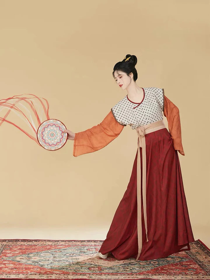 Illuminate your style with the radiant elegance of our Qiyao Ruqun ensemble, Bright Magnolia. Experience the harmonious fusion of tradition and contemporary allure, as you step into a world of bright beauty and cultural sophistication.