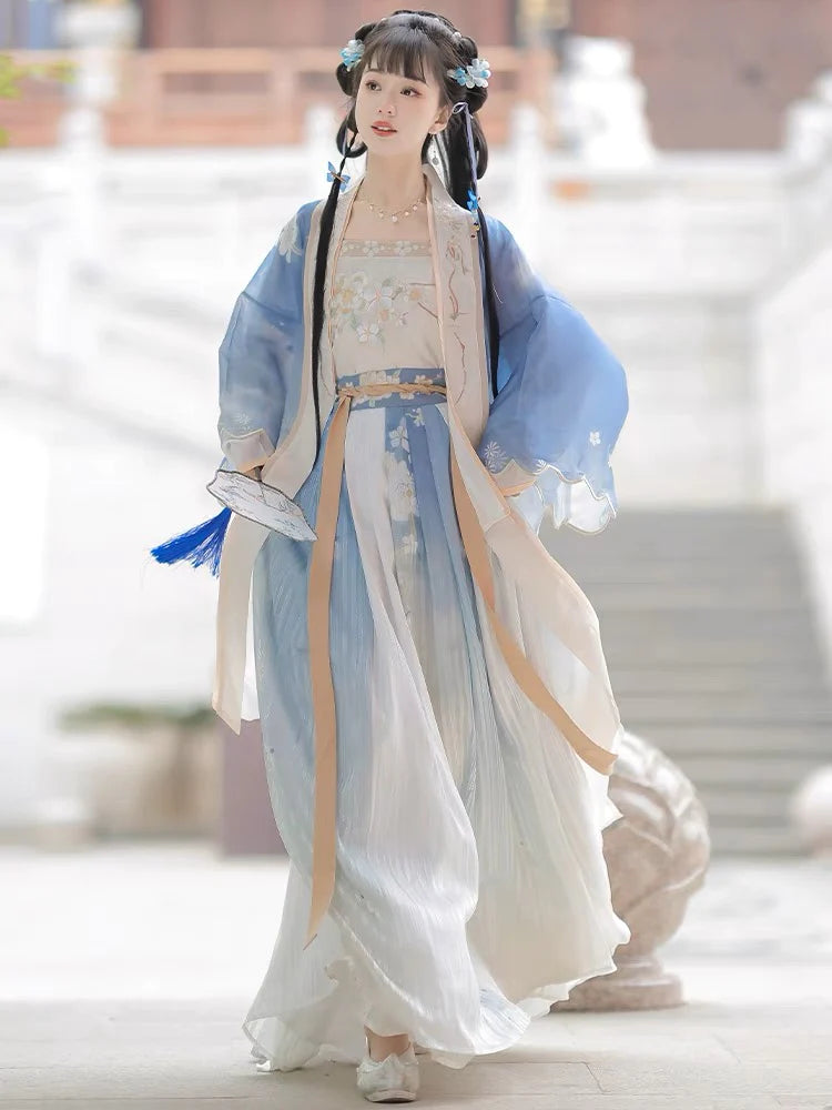 Luminous Liesel Qiyao Ruqun Ensemble - Song Dynasty Style. Illuminate your wardrobe with Liese&