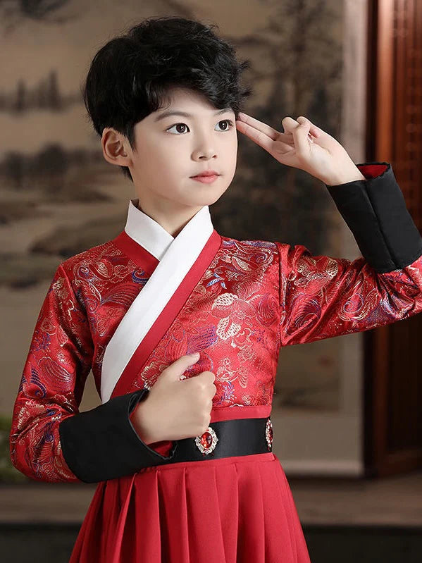 Step into the whimsical world of Ancient China with Whimsical Hao Kids Hanfu – a collection that transcends clothing to foster cultural connection, imaginative play, and creative expression for your little ones.