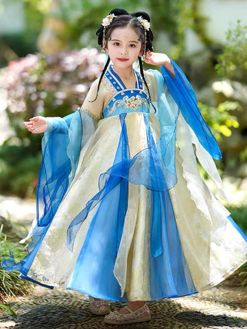 Step into frosty elegance with Frosty Winter Kids Hanfu – a collection that transcends clothing to foster cultural connection, imaginative play, and creative expression for your little ones.