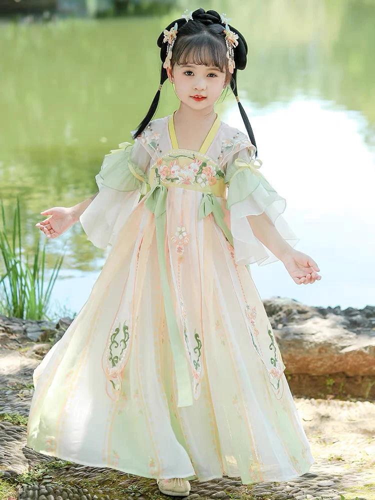 Step into blooming elegance with Blooming Tulips Kids Hanfu – a collection that transcends clothing to foster cultural connection, imaginative play, and creative expression for your little ones.