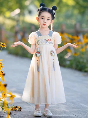 Step into stellar elegance with Stellar Star Kids Hanfu – a collection that transcends clothing to foster cultural connection, imaginative play, and creative expression for your little ones.