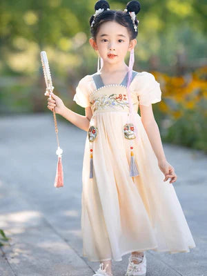 Step into stellar elegance with Stellar Star Kids Hanfu – a collection that transcends clothing to foster cultural connection, imaginative play, and creative expression for your little ones.