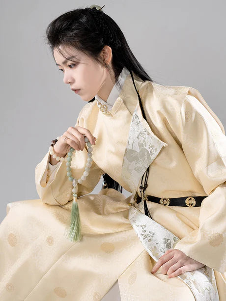 Elevate your wardrobe with Ken Yuan Ling Pao from Moon Hanfu&