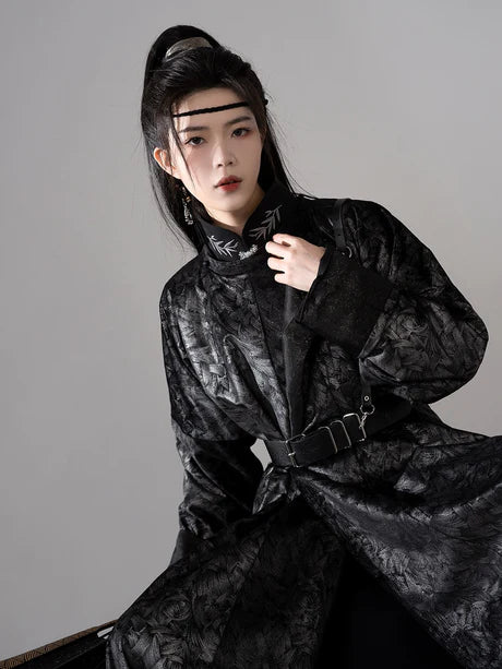 Embrace the noble spirit with Knight Yuan Ling Pao from Moon Hanfu&