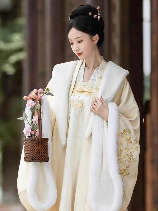 Elevate your style with Angelic Juvia Qixiong Ruqun, a Tang Dynasty-inspired ensemble that seamlessly blends historical charm with contemporary grace. Revel in the ethereal beauty of the past, embodied in every detail, as you step into a world of angelic sophistication.