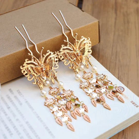 Juliete Hanfu Hairpin - Elevate your hairstyle with the elegant and timeless Juliete Hanfu Hairpin, a perfect accessory inspired by Chinese tradition.