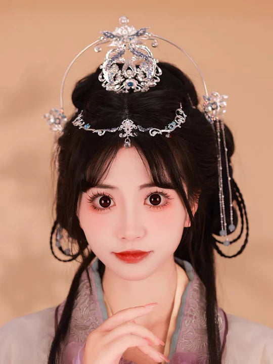 Nia Hanfu Hair Adornments - Elevate your style with the captivating Nia Hanfu Hair Accessories collection, designed to add a touch of allure and individuality to your ensemble. From intricately designed hairpins (发簪, fāzān) to stylish hair combs (发篦, fābì), graceful tassels (流苏, liúsū), ornate hair ornaments (发髻, fājì), and versatile hairbands and headpieces (发饰, fāshì), each piece is meticulously crafted to enhance your appearance and express your unique style with the enchanting charm of Nia.