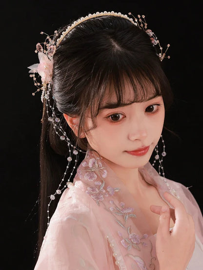 Elegance Hanfu Hair Accessories - Enhance the elegance of your Hanfu ensemble with these exquisite accessories. From ornate hairpins to delicate combs, these accessories exude sophistication and grace. Elevate your style with these refined and timeless accessories.