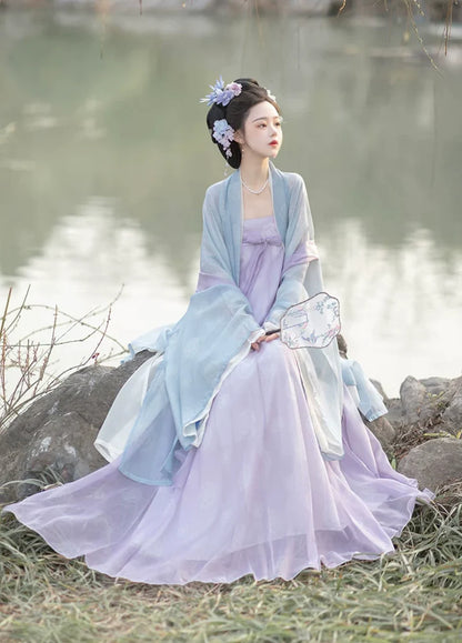 Embrace the grace of the season with our Graceful Qixiong Ruqun, Elegant Spring—an ensemble that captures the essence of timeless beauty and sophistication, ushering in the allure of the Tang Dynasty. Step into a blend of tradition and contemporary elegance, making a stylish nod to centuries past.