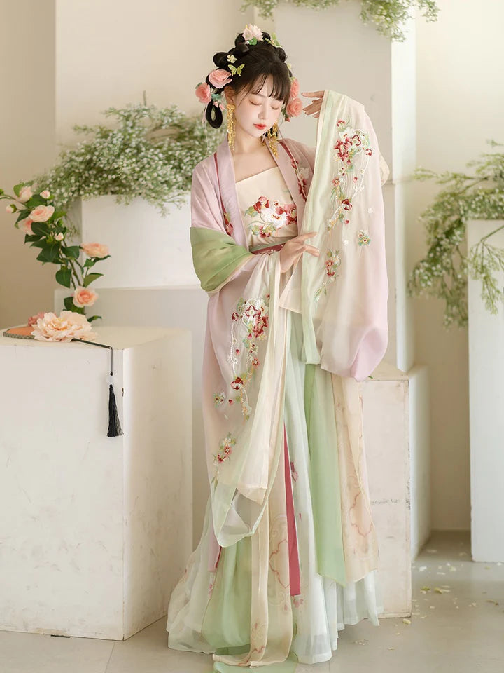 Serene Lily Qiyao Ruqun Ensemble - Song Dynasty Style. Embrace the tranquil charm of Clairy, perfect for themed events or adding a touch of timeless elegance to your wardrobe