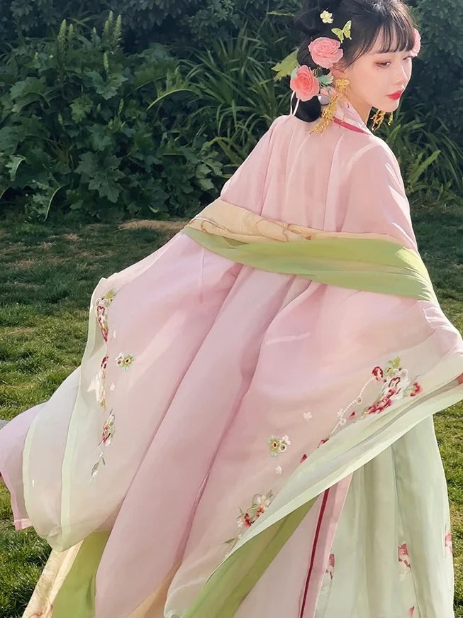 Serene Lily Qiyao Ruqun Ensemble - Song Dynasty Style. Embrace the tranquil charm of Clairy, perfect for themed events or adding a touch of timeless elegance to your wardrobe