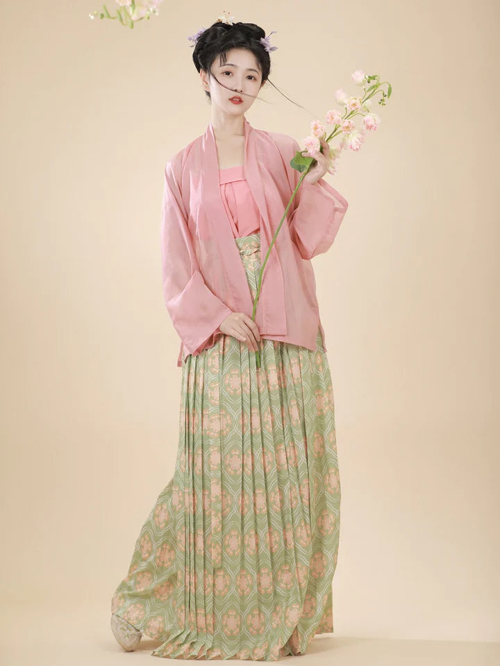 Mystic Qiyao Ruqun Ensemble - Song Dynasty Style. Unveil the allure of Lana&