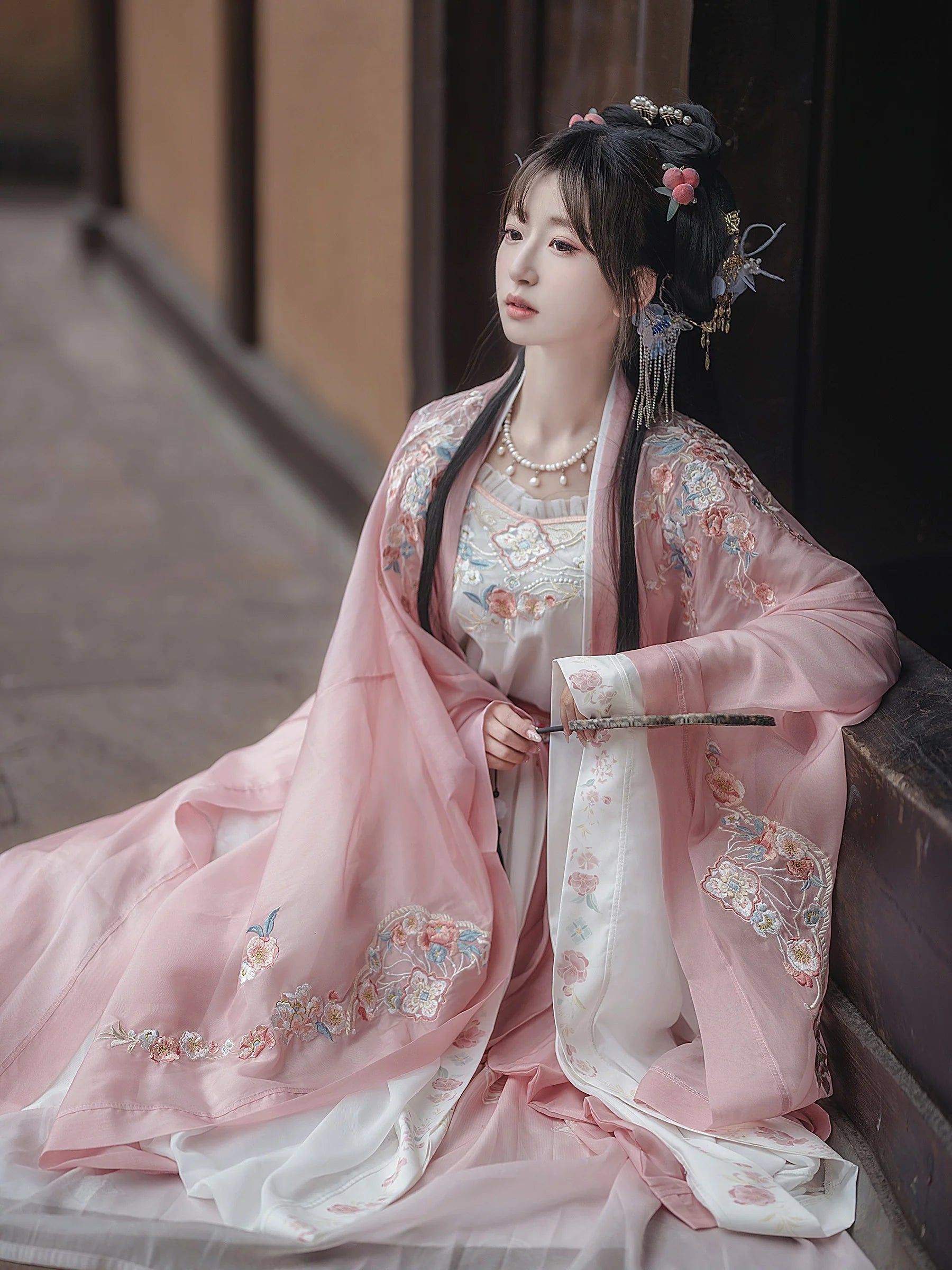 Blush Elegance Qiyao Ruqun Ensemble - Song Dynasty Style. Infuse your wardrobe with a touch of delicate charm, perfect for themed events or elevating your style with timeless grace.