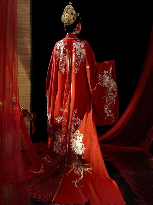 Step into the grandeur of ancient China with Moon Hanfu&