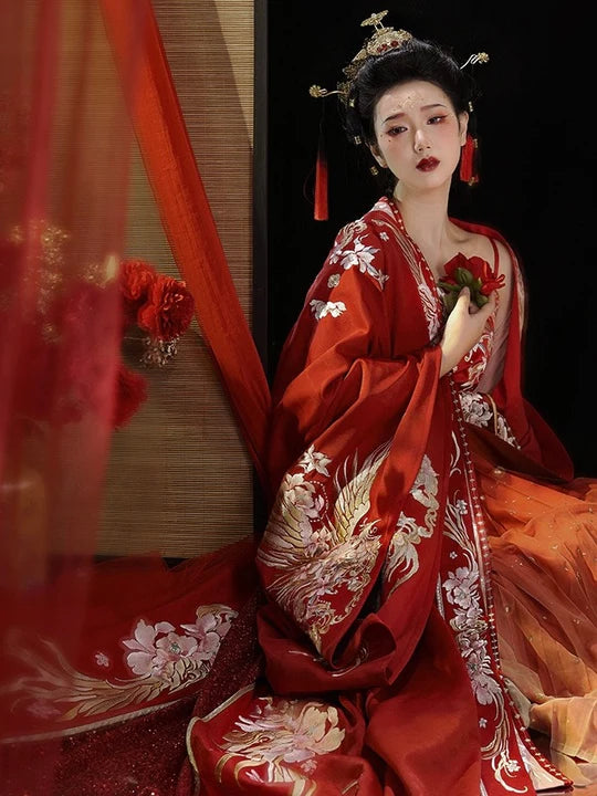 Step into the grandeur of ancient China with Moon Hanfu&