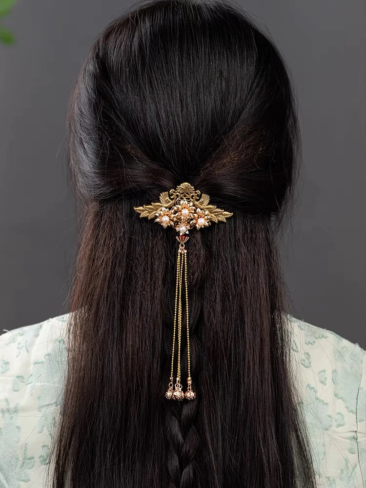 Embrace the Flutters of Elegance with Hanfu Hair Accessories from Moon Hanfu&