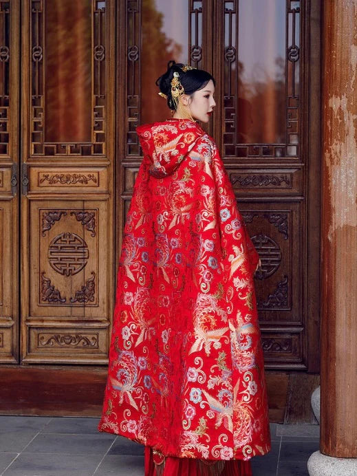 Discover the enchanting allure of Bless Hanfu Capes, blending traditional Chinese elegance with modern style. Elevate your wardrobe with our curated collection at Moon Hanfu for a touch of cultural grace.