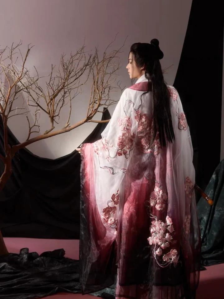 Immerse yourself in the beauty of the Rosy Garden Jiaoling Ruqun, a floral-inspired addition to Moon Hanfu&