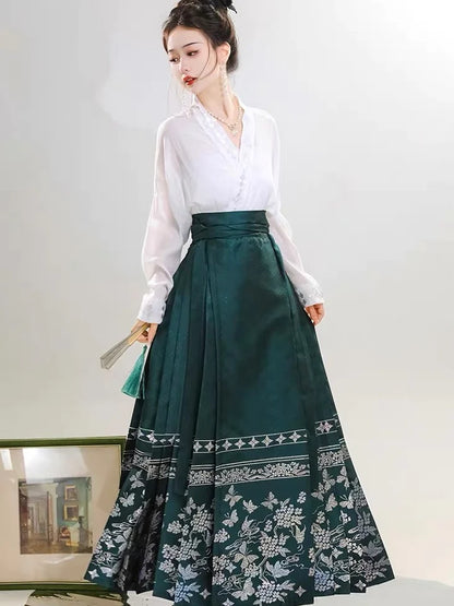 Embrace the Beauty of Blue with this elegant Mamian Skirt—a harmonious blend of tradition and contemporary allure. Elevate your wardrobe with this captivating ensemble, embodying the timeless beauty of Chinese fashion. The Beauty of Blue Mamian Skirt invites you to rediscover grace and cultural richness, seamlessly blending tradition with a touch of modern sophistication.