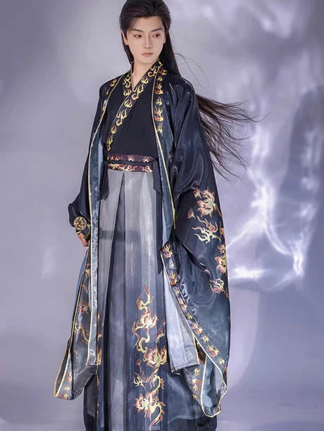 Embrace Parisian chic with the Parisian Chic Jiaoling Ruqun, a fashionable addition to Moon Hanfu&