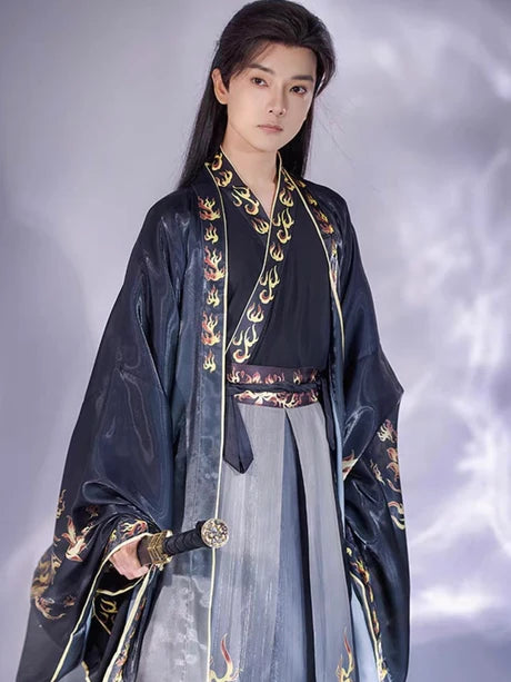 Embrace Parisian chic with the Parisian Chic Jiaoling Ruqun, a fashionable addition to Moon Hanfu&