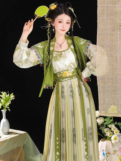 Elevate your wardrobe with Moon Hanfu&