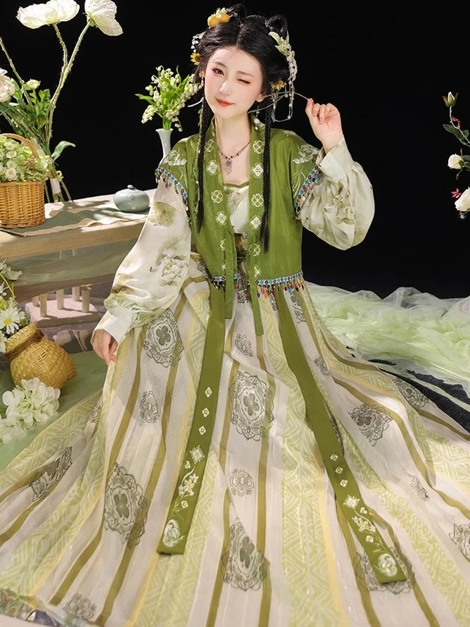 Elevate your wardrobe with Moon Hanfu&