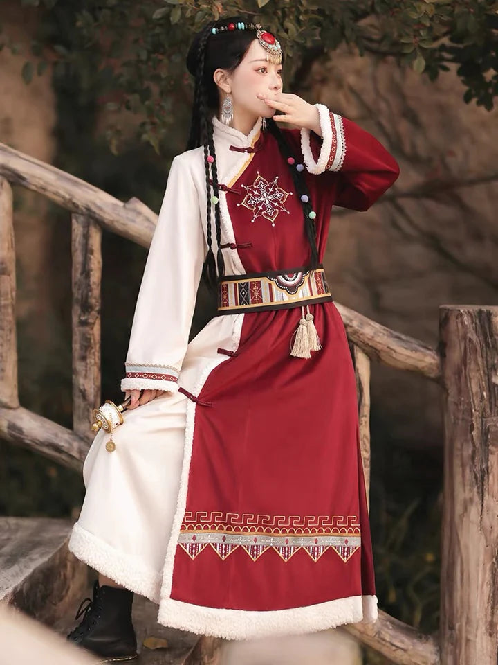 Elevate your wardrobe with Moon Hanfu&