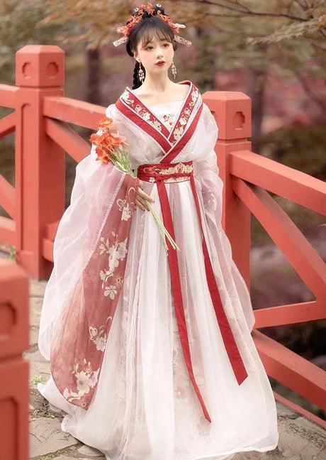 Step into regal splendor with the Queenie Qiyao Ruqun from Moon Hanfu&