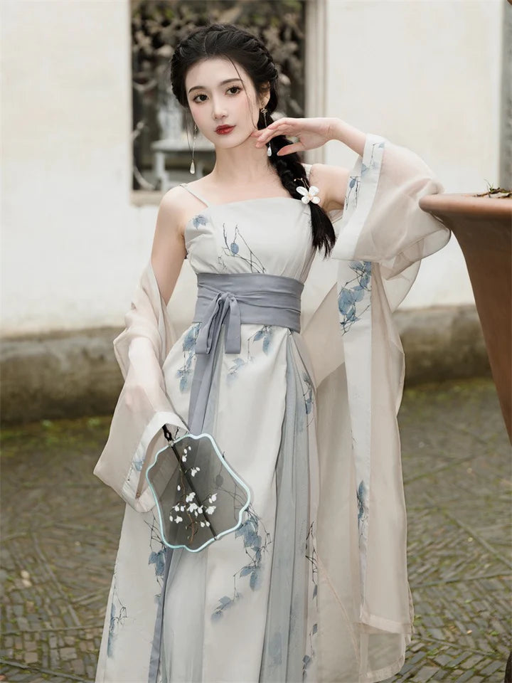 Radiate in the allure of Gorgeous Starlight Modern Hanfu—a harmonious blend of tradition and contemporary allure. Elevate your wardrobe with this captivating ensemble, embodying the timeless beauty of ancient Chinese fashion. Gorgeous Star&