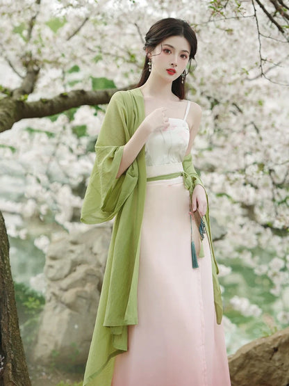 Elevate your style with Green Beauty Elegance Hanfu—a captivating blend of tradition and contemporary allure. Immerse yourself in the timeless beauty of ancient Chinese fashion, embodied in every stitch of this exquisite ensemble. Green Beauty&