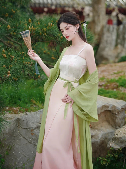 Elevate your style with Green Beauty Elegance Hanfu—a captivating blend of tradition and contemporary allure. Immerse yourself in the timeless beauty of ancient Chinese fashion, embodied in every stitch of this exquisite ensemble. Green Beauty&