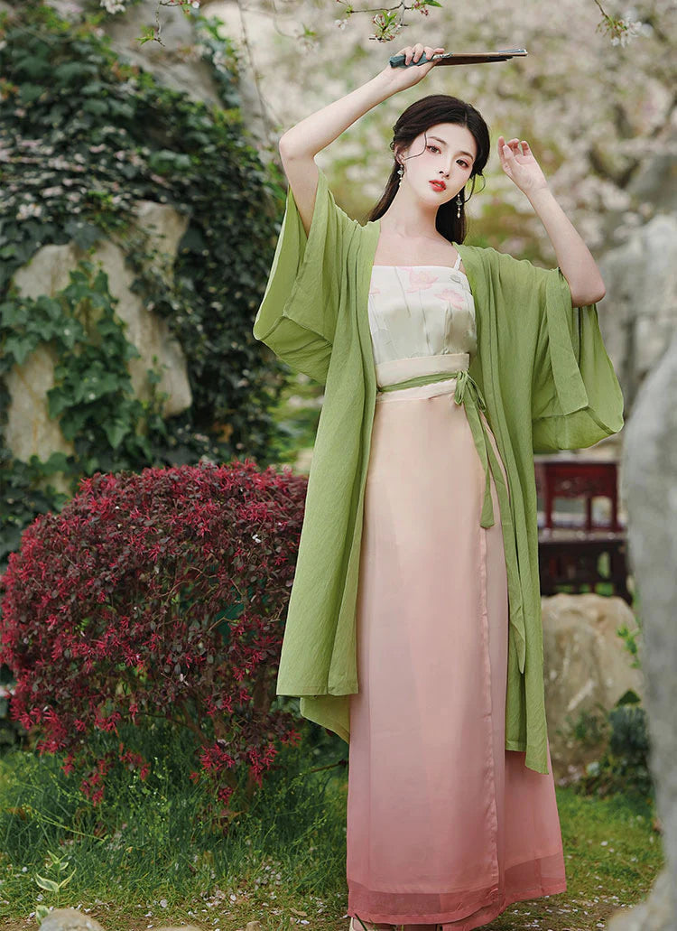 Elevate your style with Green Beauty Elegance Hanfu—a captivating blend of tradition and contemporary allure. Immerse yourself in the timeless beauty of ancient Chinese fashion, embodied in every stitch of this exquisite ensemble. Green Beauty&