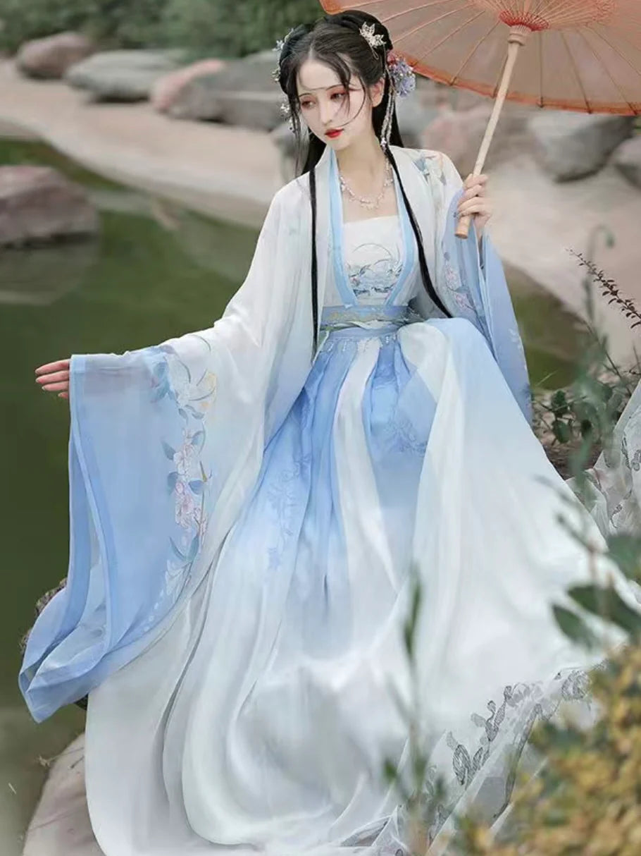 Serene Petals Qiyao Ruqun Ensemble - Song Dynasty Style