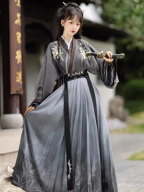 Bask in the brilliance of the Radiant Solar Jiaoling Ruqun, a luminous addition to Moon Hanfu&