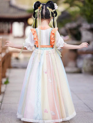 Step into bubbly elegance with Bubbly Bonnie Kids Hanfu – a collection that transcends clothing to foster cultural connection, imaginative play, and creative expression for your little ones.