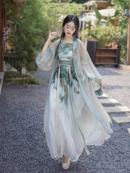 Ember Glow Qiyao Ruqun Ensemble - Song Dynasty Style. Radiate warmth and elegance with Emberlynn, perfect for themed events or adding a touch of timeless grace to your wardrobe.