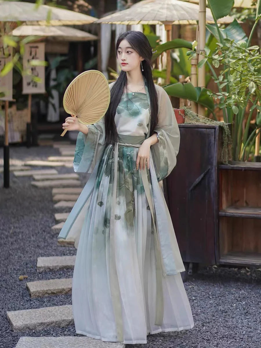 Ember Glow Qiyao Ruqun Ensemble - Song Dynasty Style. Radiate warmth and elegance with Emberlynn, perfect for themed events or adding a touch of timeless grace to your wardrobe.