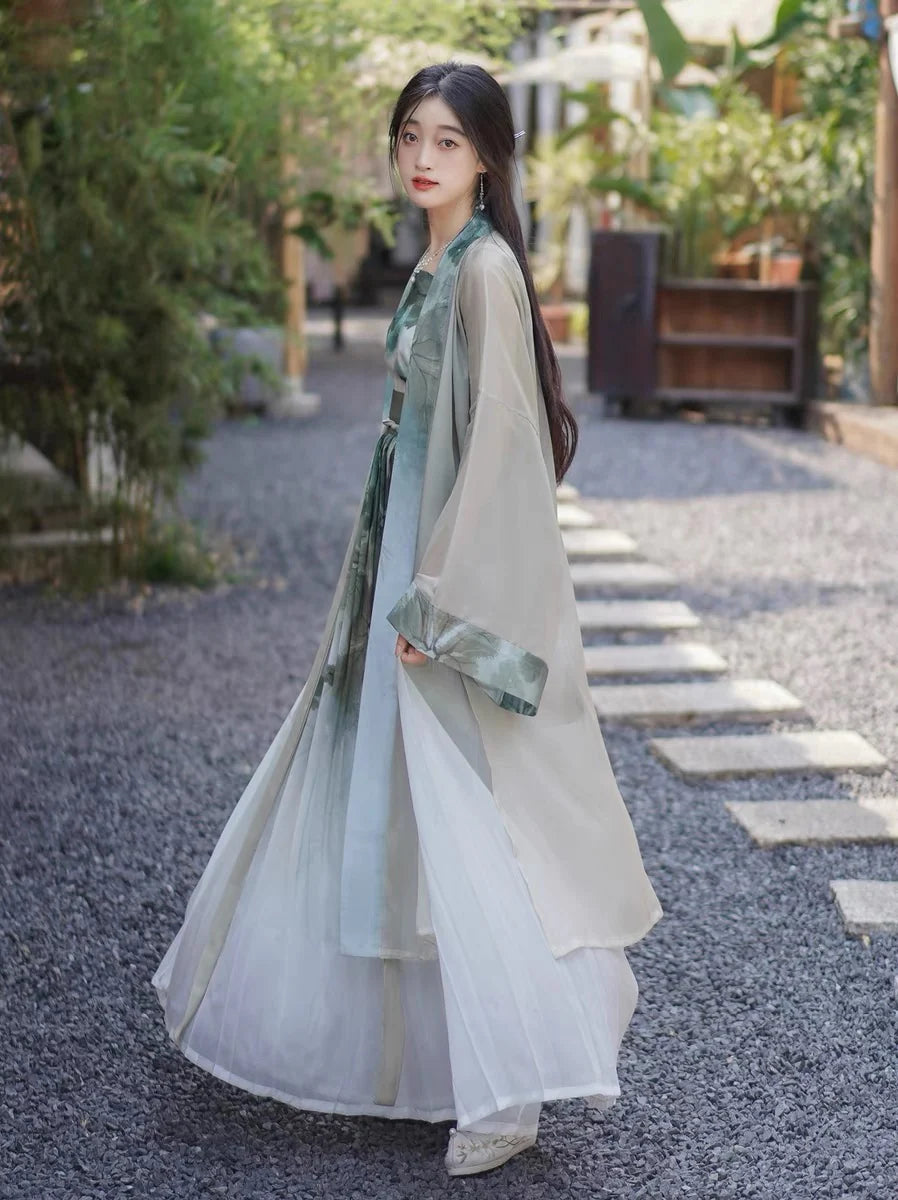 Ember Glow Qiyao Ruqun Ensemble - Song Dynasty Style. Radiate warmth and elegance with Emberlynn, perfect for themed events or adding a touch of timeless grace to your wardrobe.