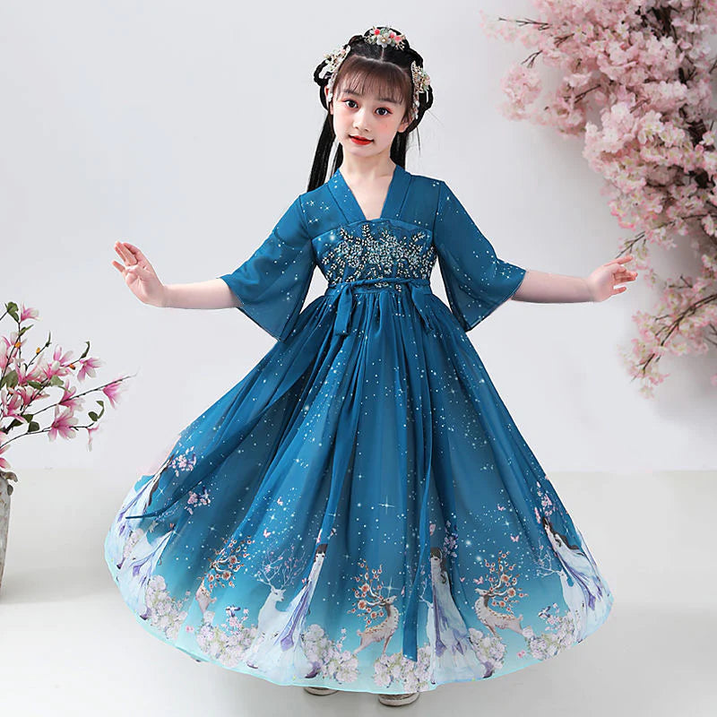 Step into dainty elegance with Dainty Dara Kids Hanfu – a collection that transcends clothing to foster cultural connection, imaginative play, and creative expression for your little ones.