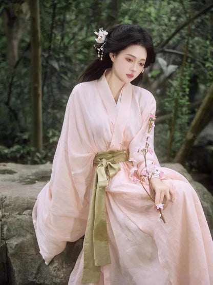 Immerse yourself in the timeless elegance of Zhi Ju Pao from Moon Hanfu&