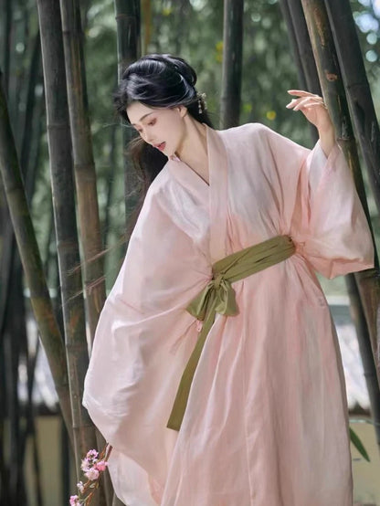 Immerse yourself in the timeless elegance of Zhi Ju Pao from Moon Hanfu&