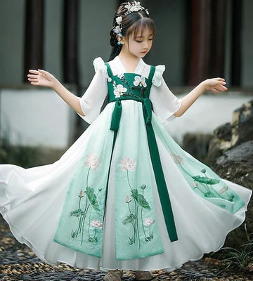 Step into enchanting elegance with Enchanting Fern Kids Hanfu – a collection that transcends clothing to foster cultural connection, imaginative play, and creative expression for your little ones.