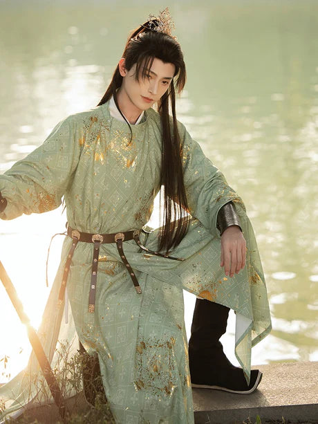 Define your style with Kevin Yuan Ling Pao from Moon Hanfu&