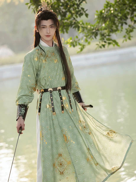 Define your style with Kevin Yuan Ling Pao from Moon Hanfu&