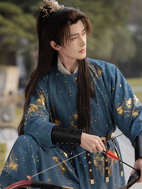 Define your style with Kevin Yuan Ling Pao from Moon Hanfu&