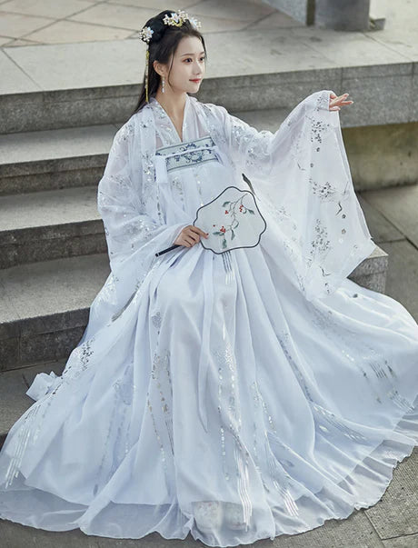 Qixiong Ruqun, Classy Constance