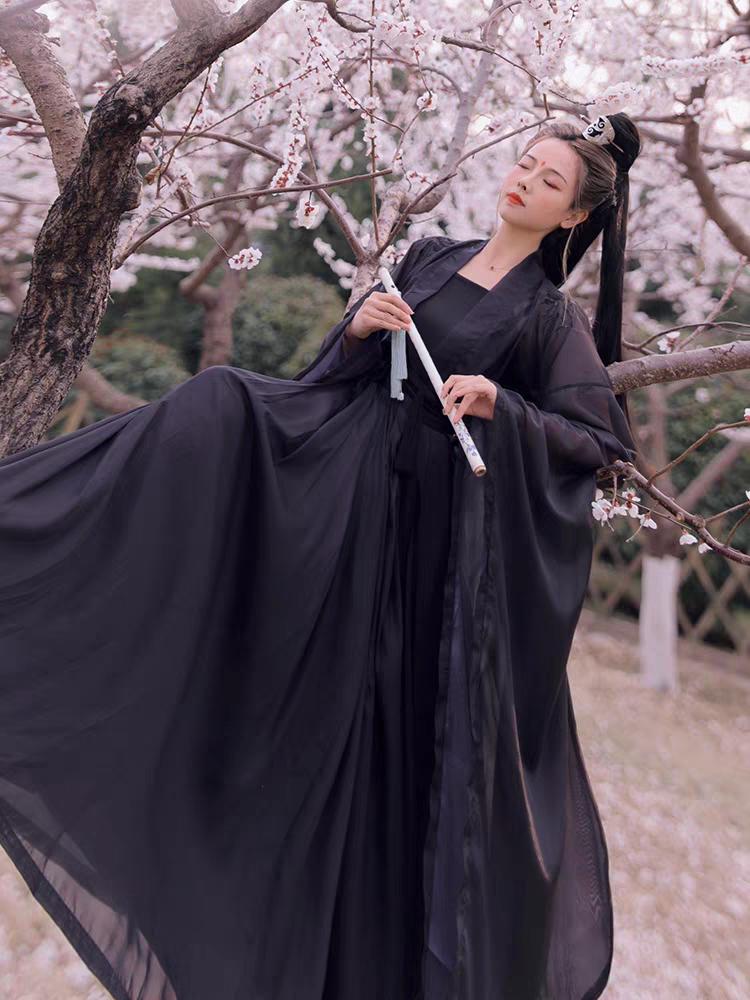 Qixiong Ruqun, Emery